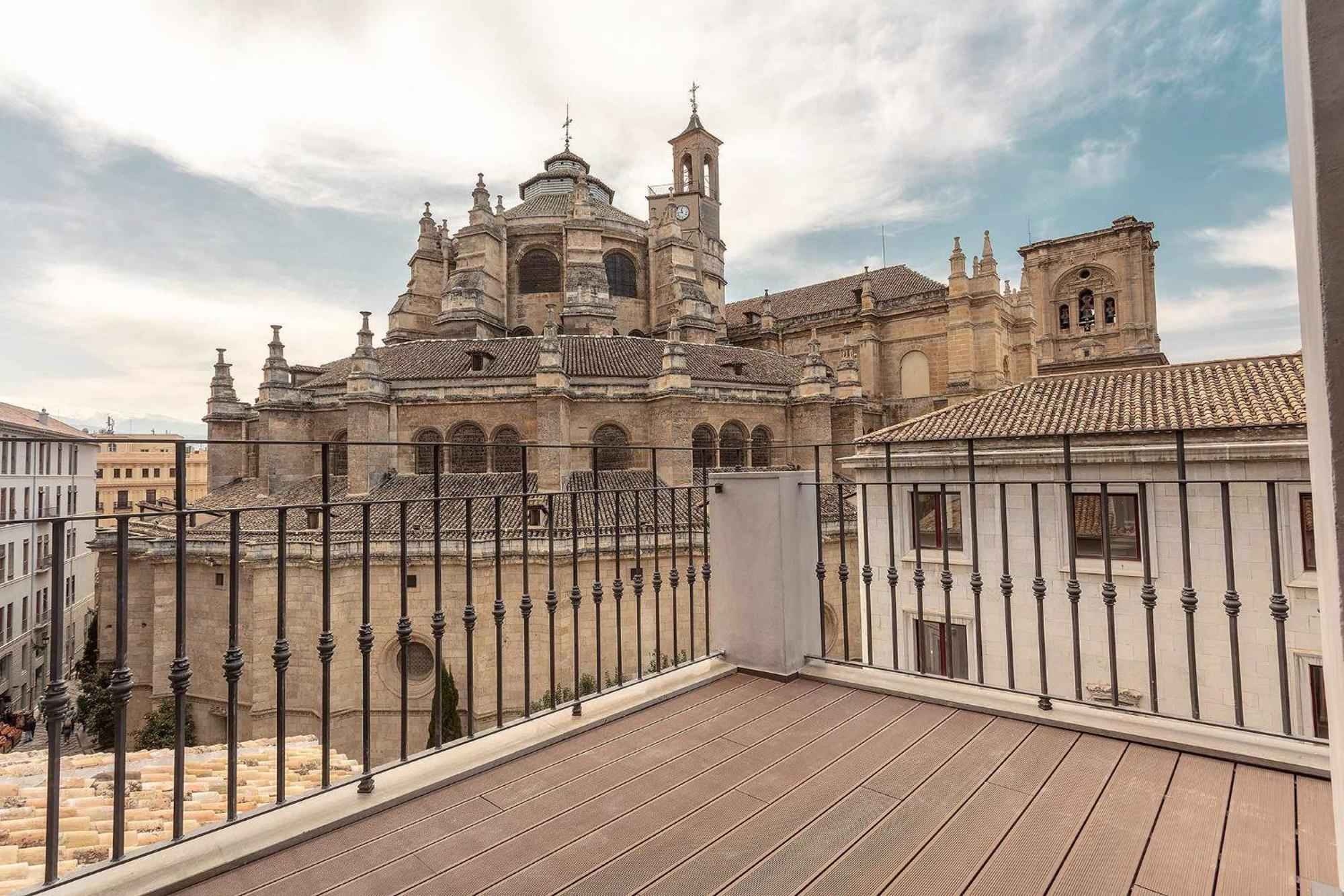 Casa Miravalle Catedral Apartahotel 4*